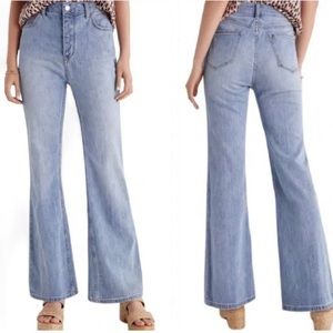 Anthropologie Pilcro Size 27 High Rise Trouser Bootcut Light Wash Jeans